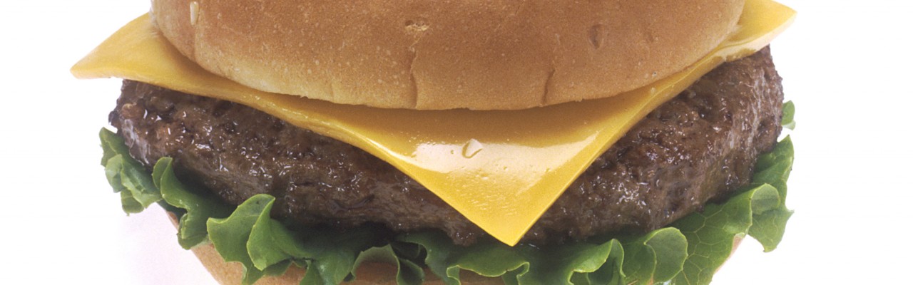 Cheeseburger. Foto: Renee Comet / Wikimedia Commons