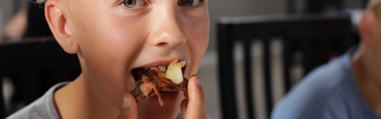 Til en julefrokost får du bedst smagen frem med både lyst og mørkt brød. Foto: Stagbird