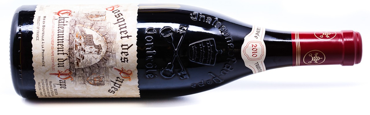 Kraftige rødvine som denne Chateauneuf du Pape anbefales typisk til den traditionelle danske julemad. Foto: Jonas Drotner Mouritsen