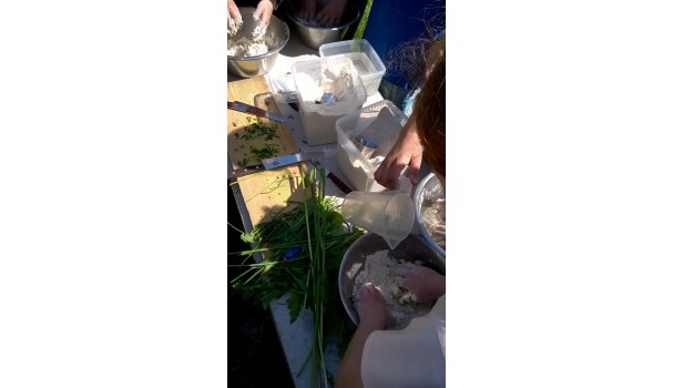 Fremstilling af pandebrød. Foto: Majbritt Pless Fremstilling af pandebrød. Foto: Majbritt Pless